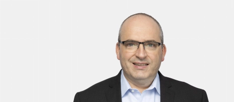 Associé France – Fonctions tech. contrôle qualité  Pascal Chauvin