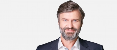 Partner, German desk Günter Oszwald