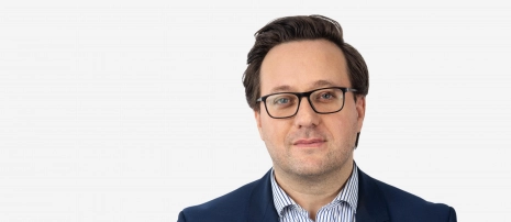 Senior Outsourcing Manager, Head of French Desk Guillaume Bosc